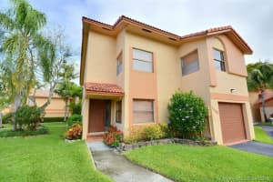 11297 SW 11 St, Pembroke Pines, FL 33025, Sold 05/23/19