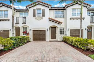 942 NE 29th Terrace, Homestead, FL 33033, Sold 06/03/19
