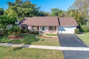 8674 SW 50th St, Cooper City, FL 33328, Sold 08/26/19