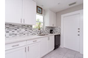 502 S 58th Terrace, Hollywood, FL 33023, Sold 08/13/19