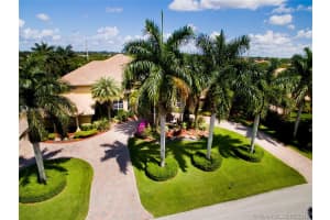 3828 Pine Lake Dr, Weston, FL 33332, Sold 11/15/19