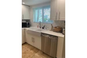 11071 NW 7th St, Miami, FL 33172, Sold 05/24/19