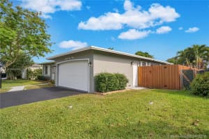 9440 NW 24th Pl, Pembroke Pines, FL 33024, Sold 05/10/19