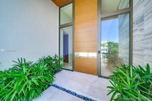 1134 S Biscayne Point Rd, Miami Beach, FL 33141, Sold 06/24/19