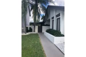 4000 SW 82nd Terrace, Davie, FL 33328, Sold 06/03/19