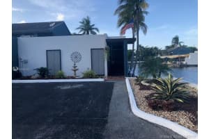 16421 Bridge End Rd, Hialeah, FL 33014, Sold 06/28/19