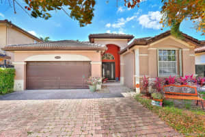 3758 SW 154th Ct, Miami, FL 33185, Sold 05/28/19