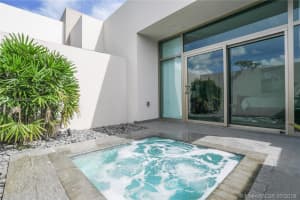 12523 Grand Oaks Dr, Davie, FL 33330, Sold 02/13/20