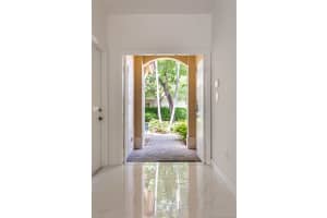 6750 NW 109th Ct, Doral, FL 33178, Sold 06/25/19