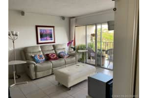 9180 Fontainebleau Blvd, Miami, FL 33172, Sold 05/28/19