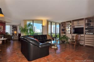 20185 E Country Club Dr, Aventura, FL 33180, Sold 07/08/19