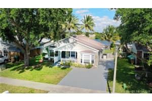 1700 SW 129th Way, Davie, FL 33325, Sold 05/31/19