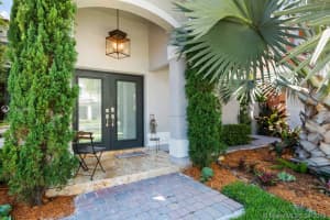 18722 NW 89th Ave, Hialeah, FL 33018, Sold 06/28/19