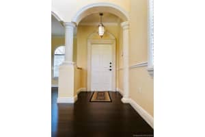 9232 Grand Canal Dr, Miami, FL 33174, Sold 08/09/19