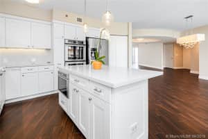 19333 Collins Ave, Sunny Isles Beach, FL 33160, Sold 08/29/19