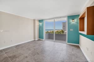 465 Ocean Dr, Miami Beach, FL 33139, Sold 12/12/19