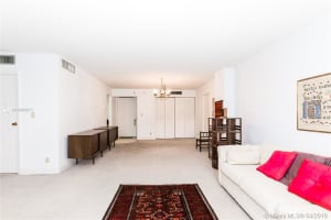 3101 N Country Club Dr, Aventura, FL 33180, Sold 06/14/19