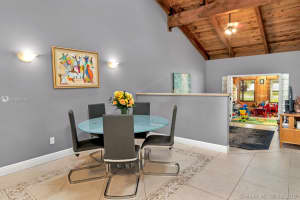 400 SE 7th St, Dania Beach, FL 33004, Sold 06/26/19