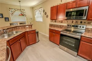 16464 SW 43rd St, Miami, FL 33185, Sold 10/10/19