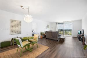 427 Golden Isles Dr #14a, Hallandale Beach, FL 33009, Sold 07/02/19