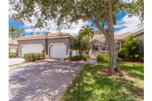 2560 E Aragon Blvd, Sunrise, FL 33313, Sold 06/10/19
