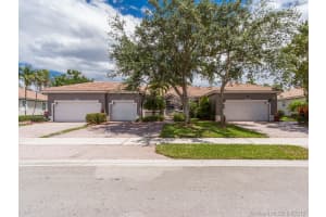 2560 E Aragon Blvd, Sunrise, FL 33313, Sold 06/10/19