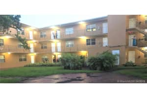 1330 W 54th St #122c, Hialeah, FL 33012, Sold 05/31/19