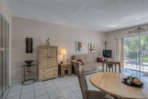 5199 NW 7th St #211e, Miami, FL 33126, Sold 06/14/19