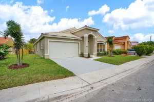 10467 SW 16th St, Pembroke Pines, FL 33025, Sold 06/14/19
