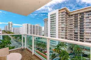 1035 West Ave PH 05, Miami Beach, FL 33139, Sold 09/30/19
