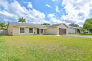 12501 SW 10th Ct, Davie, FL 33325, Sold 06/11/19