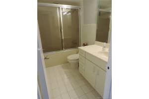 5005 Collins Ave # C5, Miami, FL 33140, Sold 07/31/19
