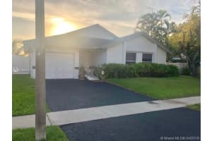 910 SW 99th Ave, Pembroke Pines, FL 33025, Sold 06/14/19