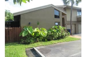 8310 E Missionwood Dr, Miramar, FL 33025, Sold 12/23/19