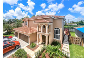 590 SE 28th Ln, Homestead, FL 33033, Sold 06/19/19