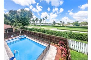 590 SE 28th Ln, Homestead, FL 33033, Sold 06/19/19
