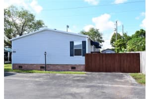 220 NE 12th Ave, Homestead, FL 33030, Sold 05/31/19