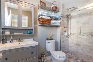 18667 NW 78th Pl, Hialeah, FL 33015, Sold 07/24/19