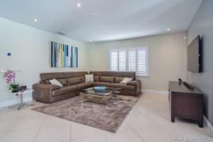 16841 NW 79th Pl, Miami Lakes, FL 33016, Sold 12/20/19