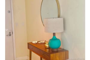 1800 N Bayshore Dr, Miami, FL 33132, Sold 04/30/20