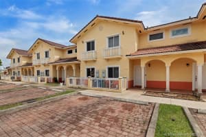 7461 NW 179th St, Hialeah, FL 33015, Sold 06/14/19