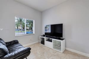 7461 NW 179th St, Hialeah, FL 33015, Sold 06/14/19