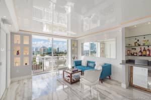 345 Ocean Dr, Miami Beach, FL 33139, Sold 09/10/19
