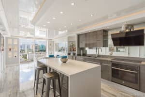 345 Ocean Dr, Miami Beach, FL 33139, Sold 09/10/19