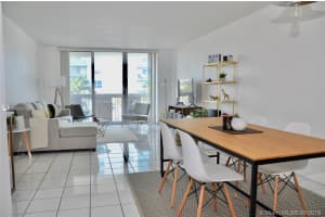 800 West Ave, Miami Beach, FL 33139, Sold 03/05/20