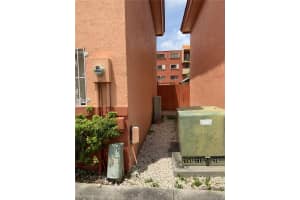 8085 NW 8th St, Miami, FL 33126, Sold 06/28/19