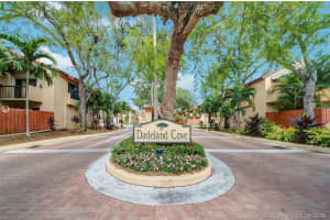 10071 SW 77th Ct, Miami, FL 33156, Sold 08/23/19