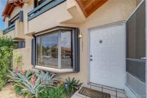 10071 SW 77th Ct, Miami, FL 33156, Sold 08/23/19