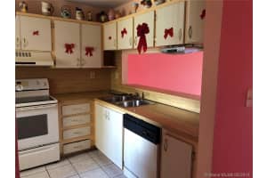 10315 NW 9th St Cir, Miami, FL 33172, Sold 06/07/19