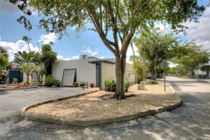 6390 Milk Wagon Ln, Hialeah, FL 33014, Sold 07/08/19